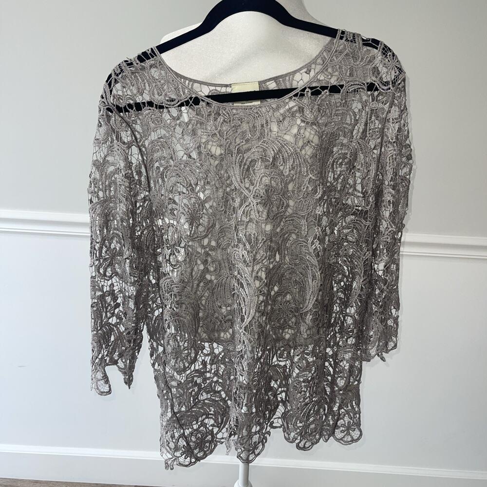 Bedford Fair Women 1X Floral Knit Crochet Lace Top Blouse Shimmer Travel Cruise